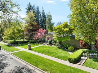 109 Kensington Sq, Medford, OR 97504