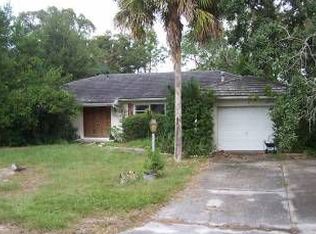 7844 Holiday Dr, Spring Hill, FL 34606