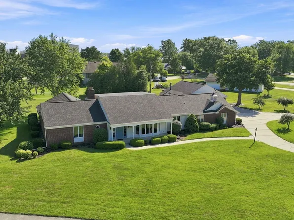 22 Stone Ridge Dr, Huntington, IN 46750