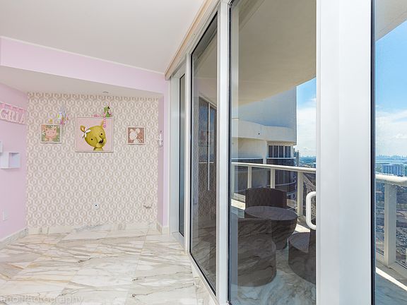 3rd image of 17201 Collins Ave APT 4108
