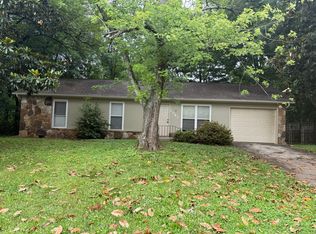 1083 Roswell Rd, Knoxville, TN 37923