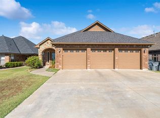 5409 SW Trevor Cir, Lawton, OK 73505