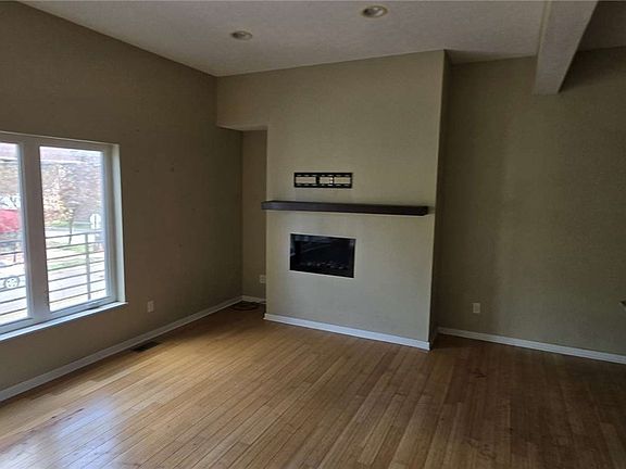 3rd image of 5703 Bridge Ave