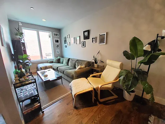 Rented by Rennit Inc. | media 41