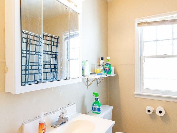 5th image of 1526 W Jackson St #1520