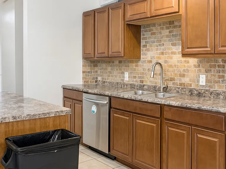 101 Court St #2 — Photo 7