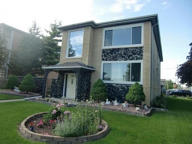 1st image of 7800 W 79th Pl
