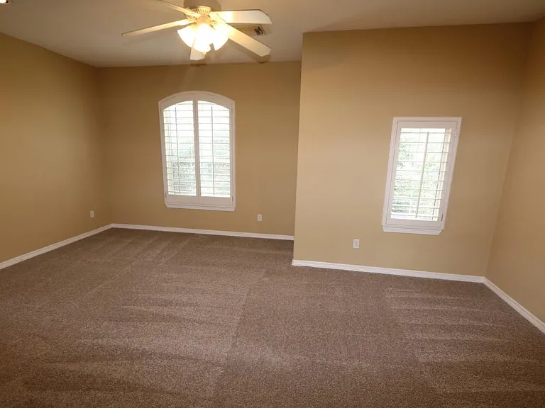 7102 Spring Run Ln — Photo 26