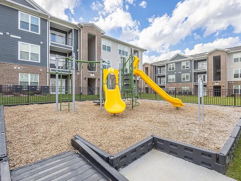 Arbour Place Apartments — Photo 42