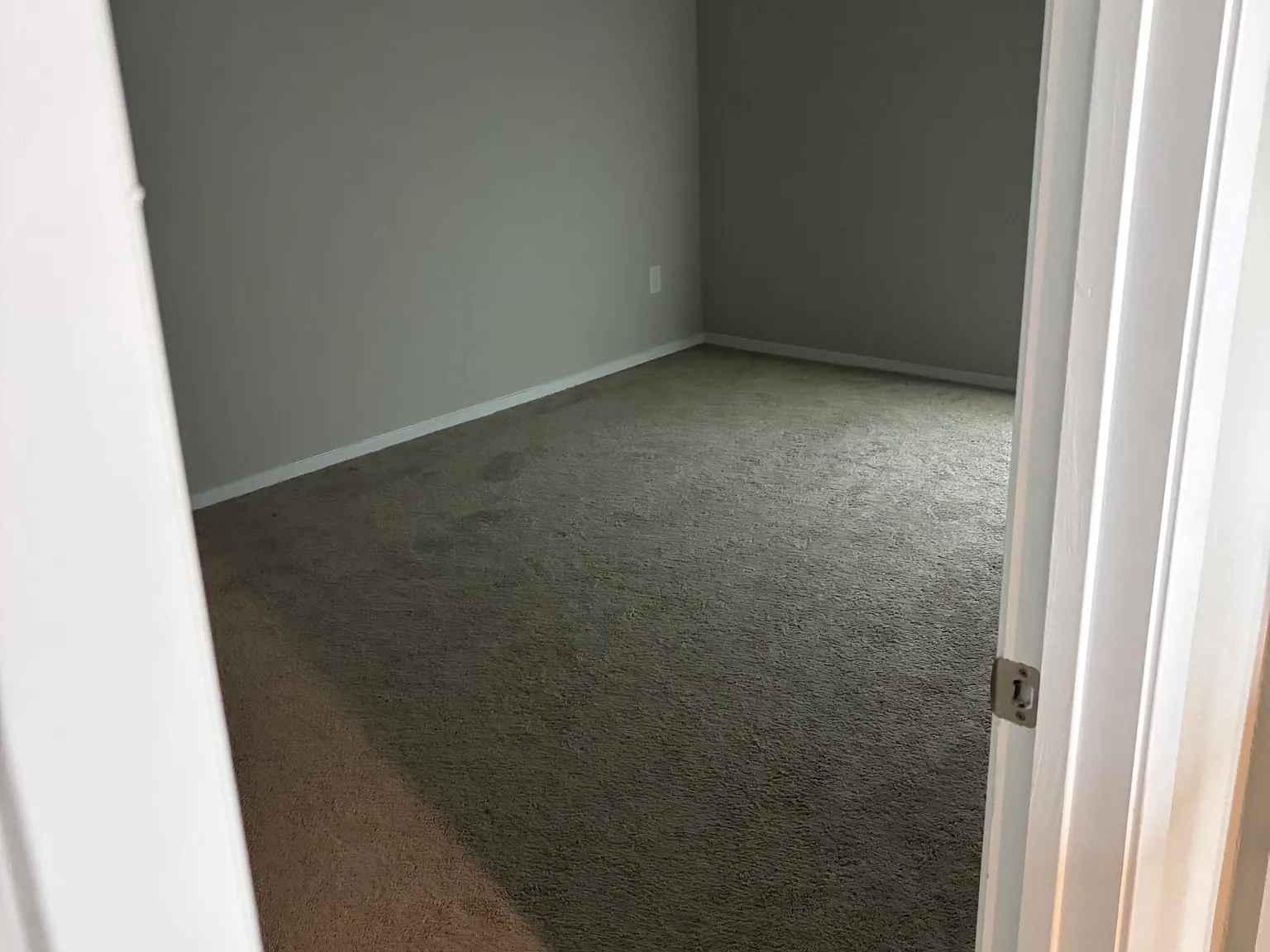 4 bed, 2247 sqft, $650 — Photo 3