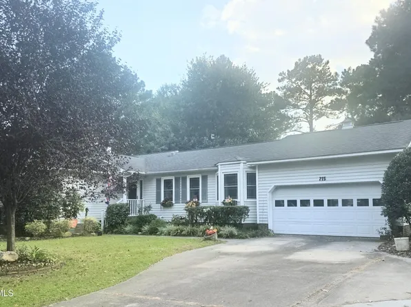 715 Plantation Drive, New Bern, NC 28562