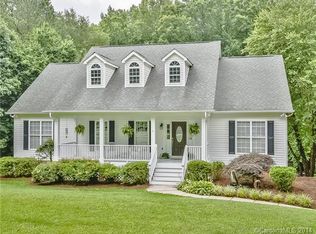 6718 Lowesville Ln, Stanley, NC 28164