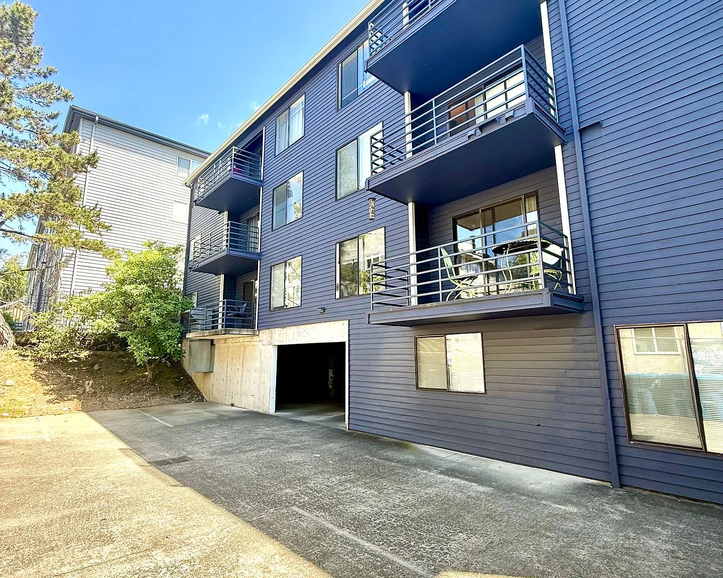 Shannon 2 Apartments — Photo 4