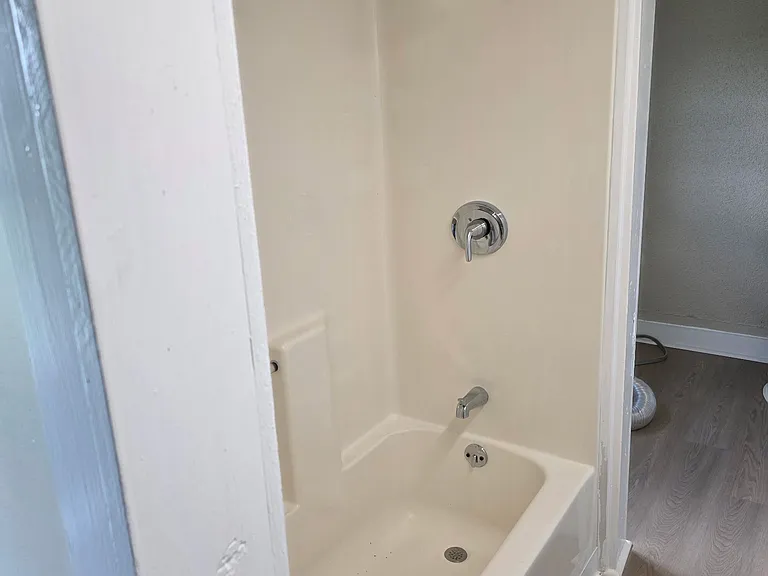 835 Parkside Rd — Photo 9