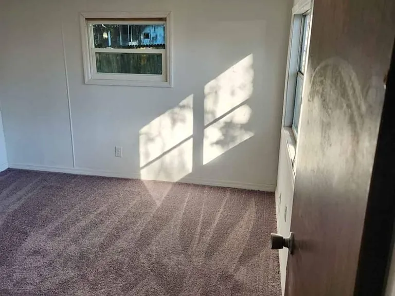 4137 E Lake Park Dr — Photo 2
