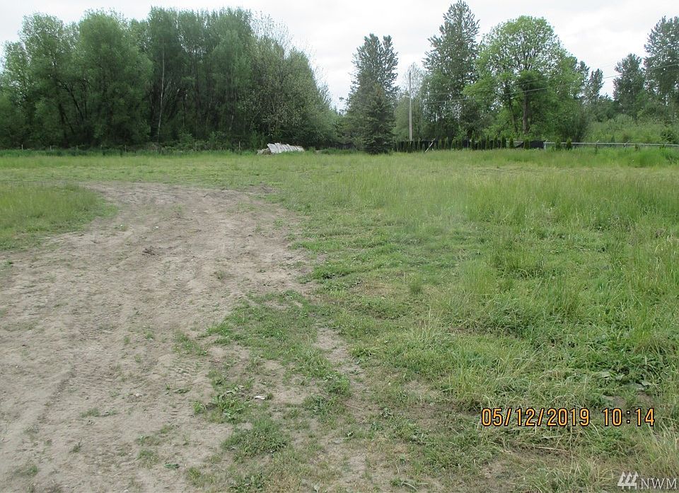 2nd image of 0 9th Av Ct E