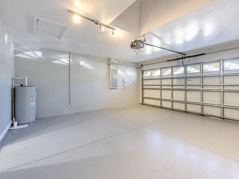 13526 Fladgate Mark Dr — Photo 45