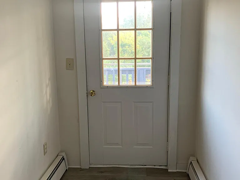 382 Pleasant St #3 — Photo 3
