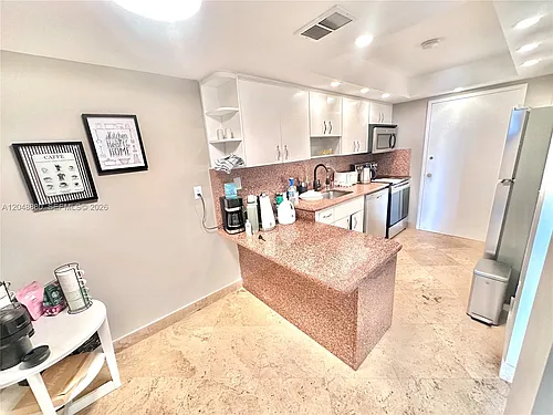 18021 Biscayne Blvd #702 Photo 1 18021 Biscayne Blvd #702 Photo 1