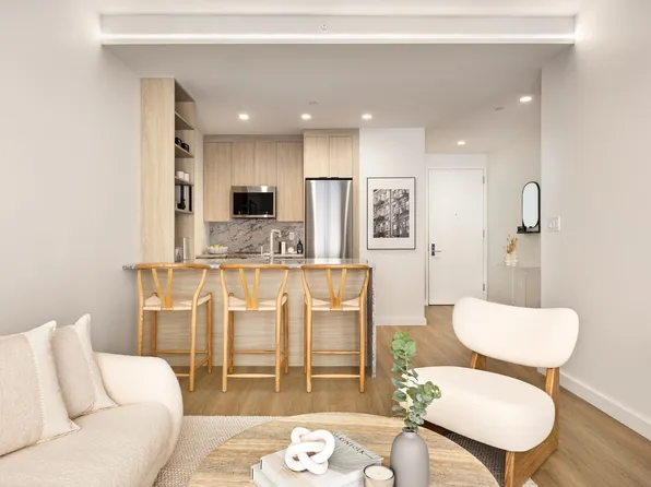 100 Sullivan Place image 4 of 21