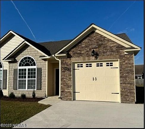 1st image of 3221 Gordon Drive #B