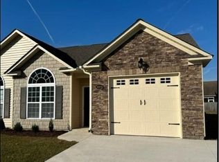 3221 Gordon Dr #B, Greenville, NC 27834