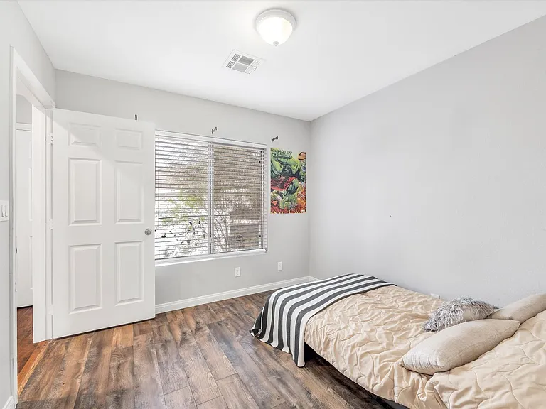 1542 Evening Spirit Ave — Photo 26
