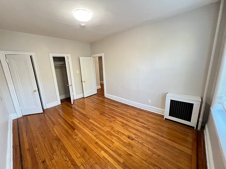 115-117 Fairview Ave #39 — Photo 10