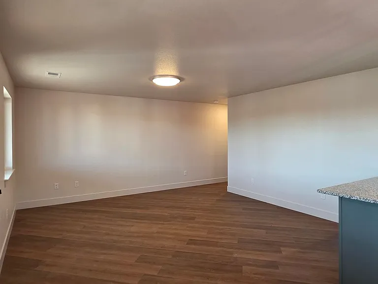 1026 Center Dr — Photo 22