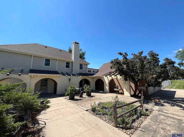 1700 W Ridge Rd, Lincoln, NE 68523