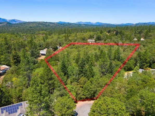 225 Joshua St, Grants Pass, OR 97526