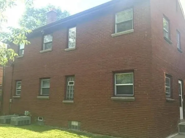 2139 W Silver Spring Dr — Photo 20