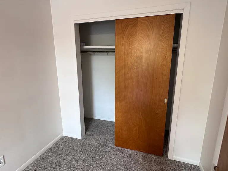 919 1/2 Main St #1F — Photo 15