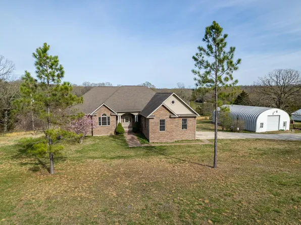 102 Heritage Rd, Mountain Home, AR 72653