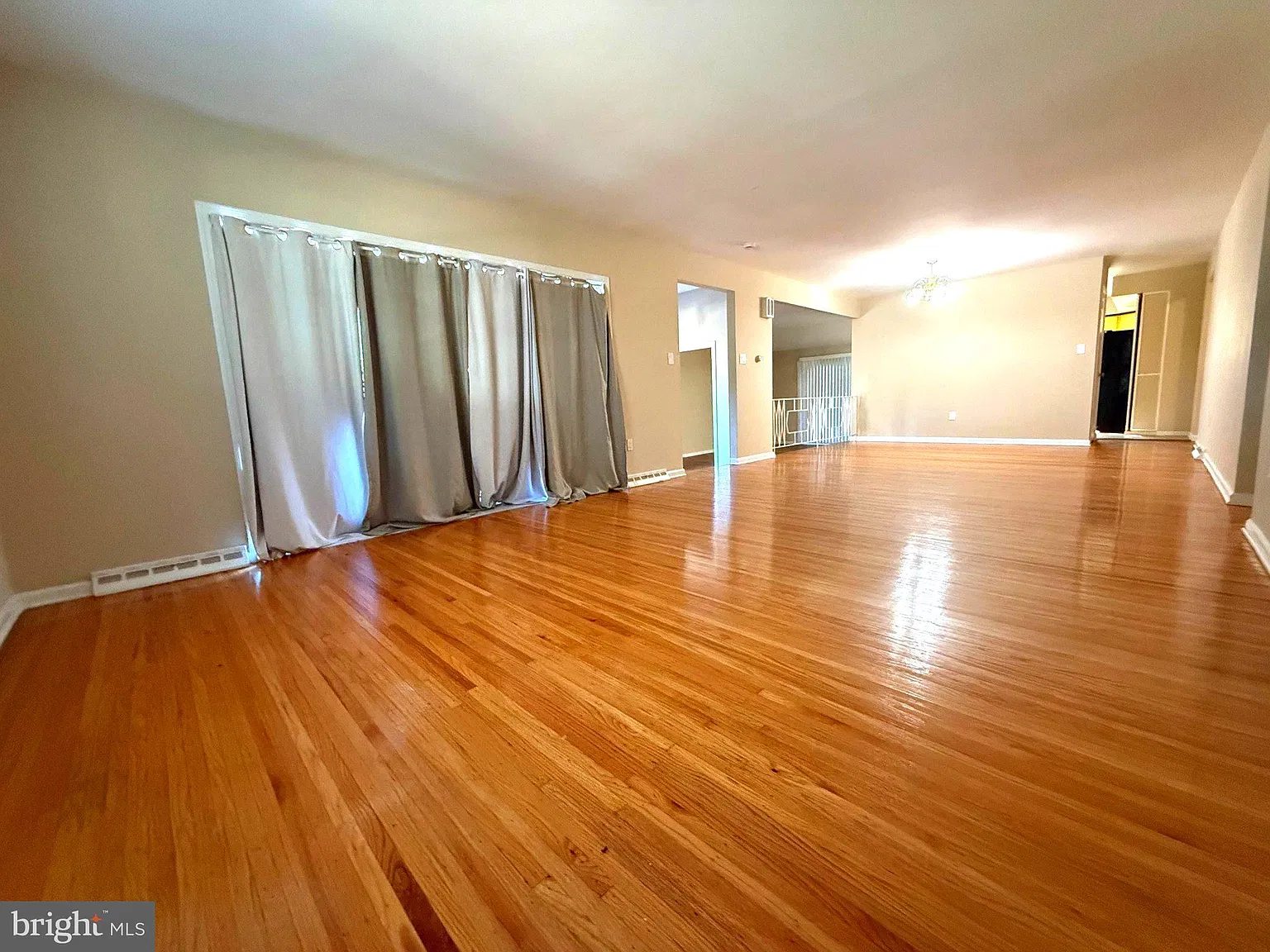 3 bed, 2.0 bath, 1794 sqft, $3,000 — Photo 4