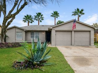 1319 Rainy River Dr, Houston, TX 77088