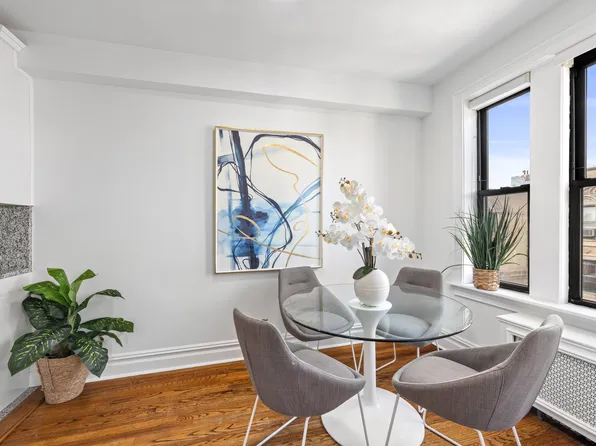 327 Central Park West image 11 of 13