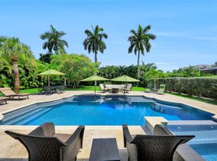 535 Riviera Dr, Naples, FL 34103