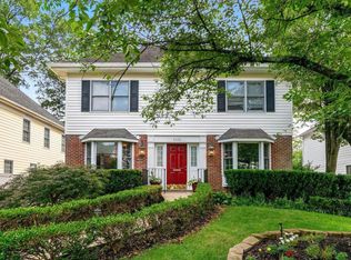 5720 5th St S, Arlington, VA 22204