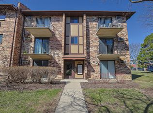 230 Klein Creek Ct APT F, Carol Stream, IL