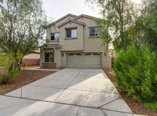 1055 W Desert Basin Dr, San Tan Valley, AZ 85143