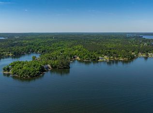 1305 Rock Island Rd, Gilbert, SC 29054