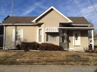 610 E 1st North St, Carlinville, IL