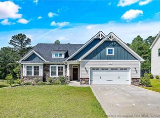 164 Valley Stream Rd, Spring Lake, NC 28390