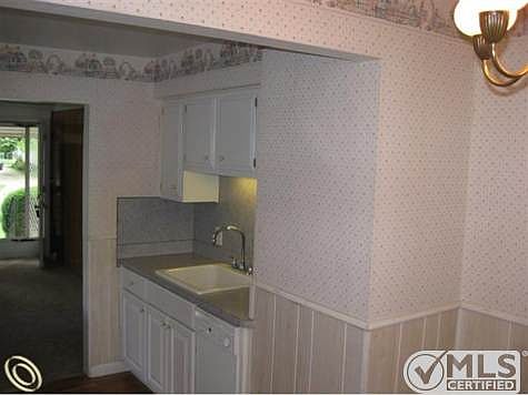 Pennie - Kitchen.jpg
