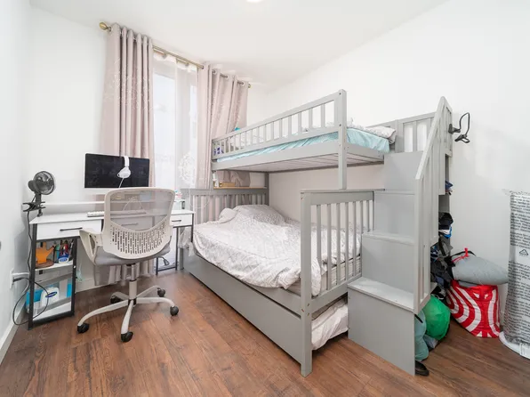 144-27 Sanford Avenue image 10 of 18