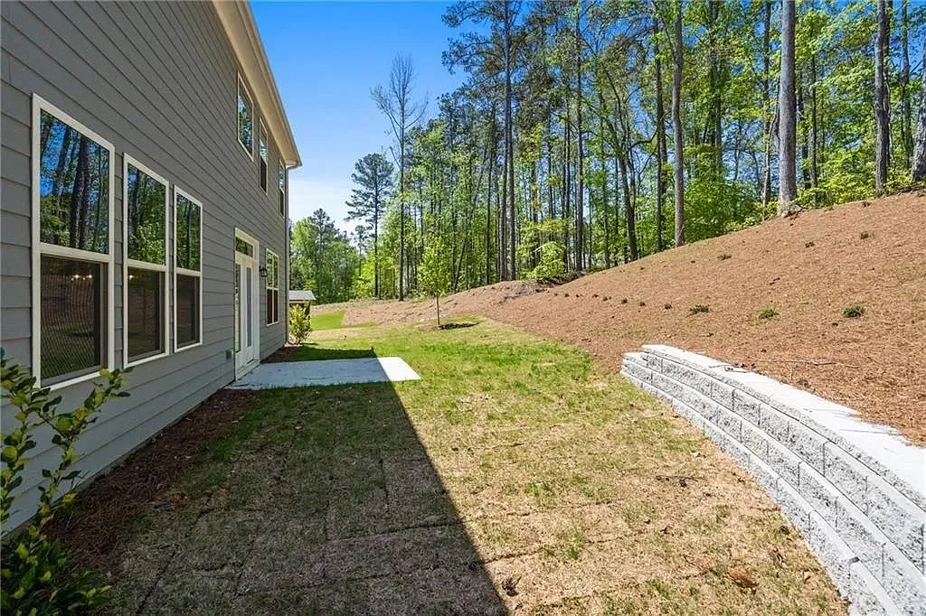4 bed, 2614 sqft, $2,750 — Photo 4