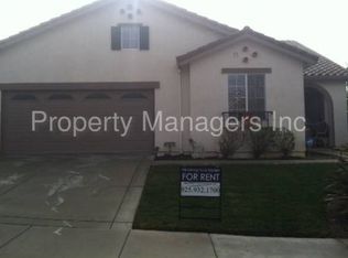 229 Country Club Rd, Middletown, CT 06457