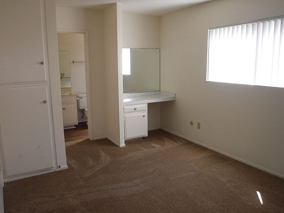 5th image of 4062 Shasta St #2