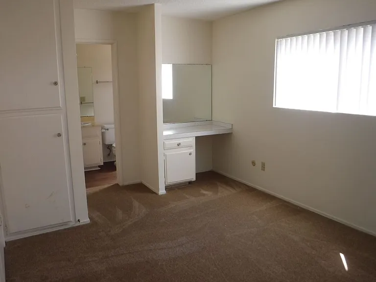 4062 Shasta St — Photo 5